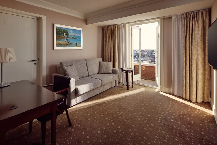 Zitgedeelte van de premium kamer