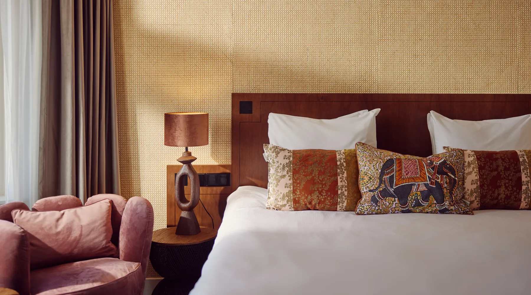 Oriental suite