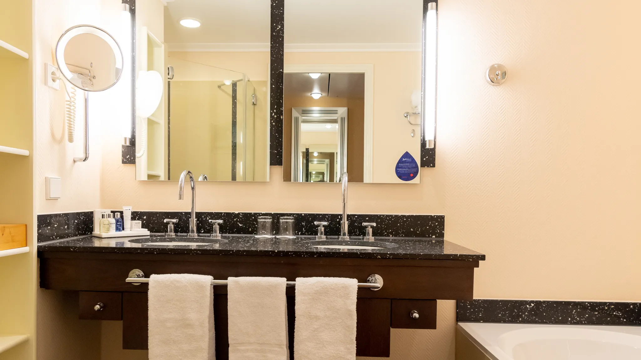 Badezimmer der Executive Suite