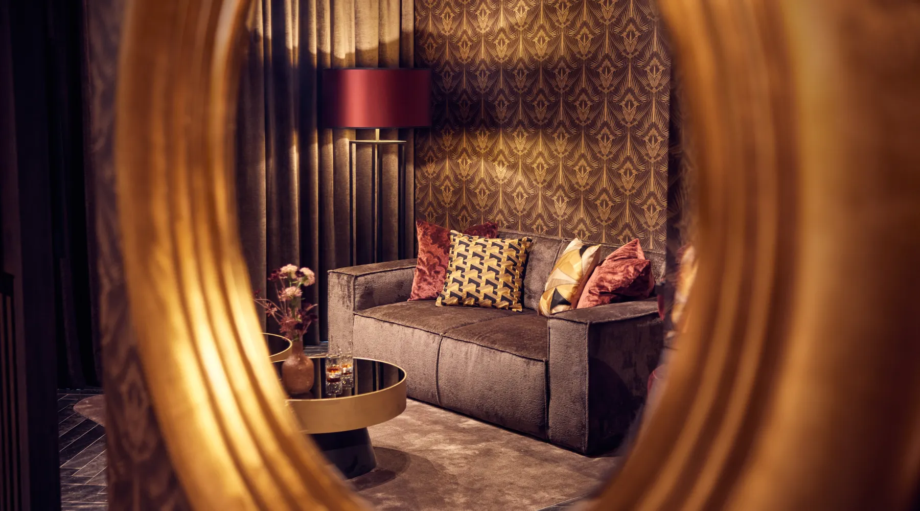 Spiegel Las Vegas Suite | Van der Valk Hotel Gorinchem-A15