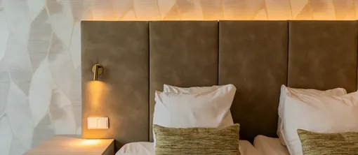Tweepersoonskamer met comfortabele twin bedden bij Van der Valk Hotel Gorinchem-A15