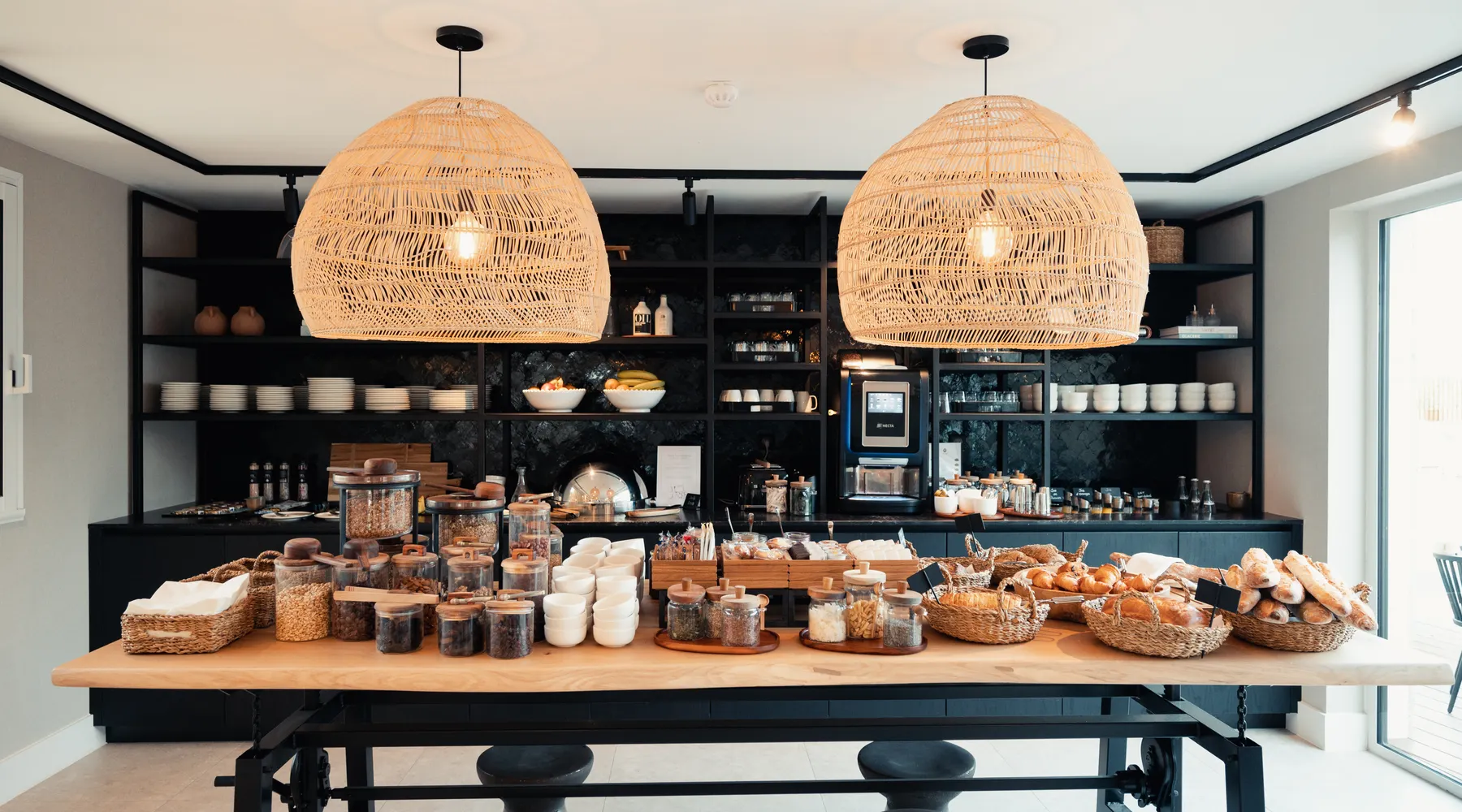 Petit-déjeuner buffet à l'hôtel Bloom