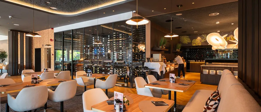 restaurant