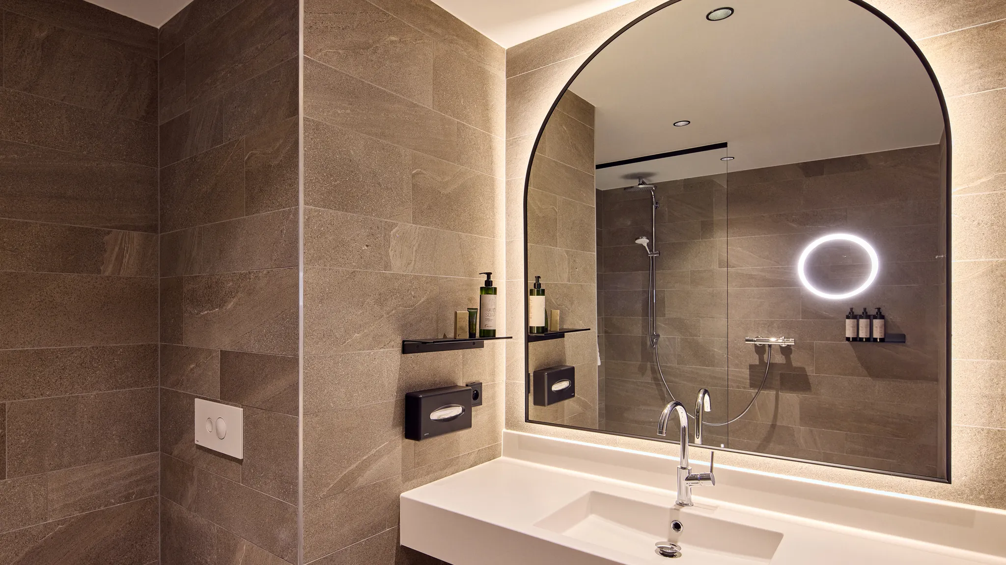 TWIN DELUXE KAMER