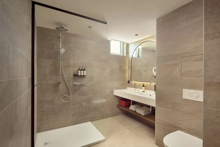 Longstay Suite