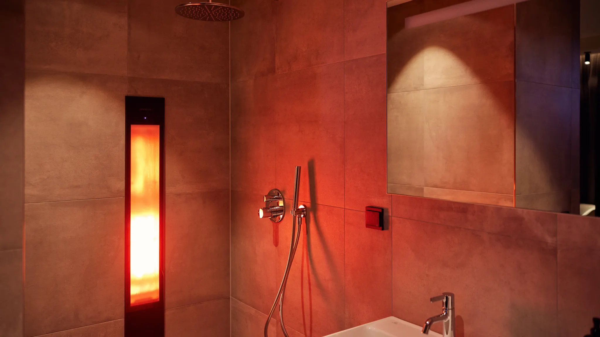 Douche solaire dans une chambre supérieure à l'hôtel Van der Valk Gorinchem-A27