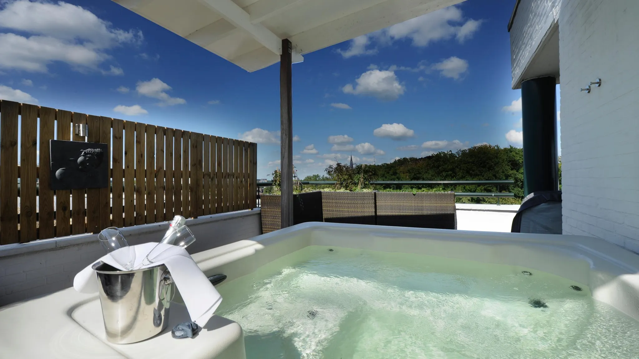 Outdoor Jacuzzi