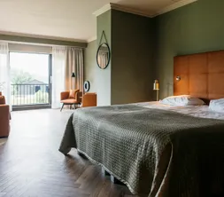 3 persons room with balcony