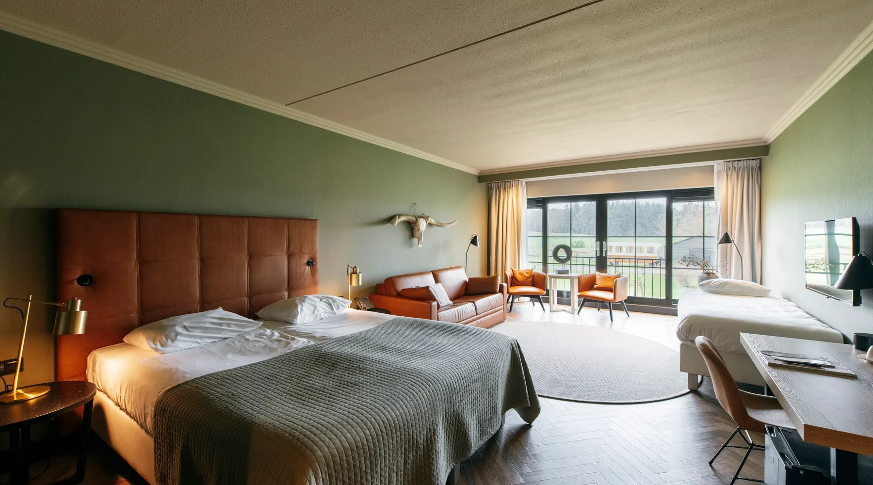 3-persons room