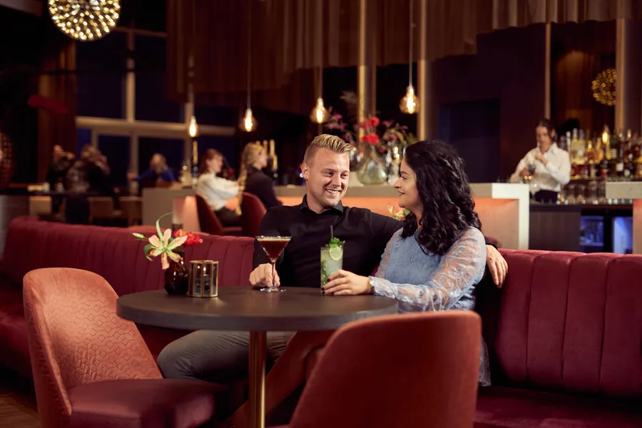 Sixx Skybar