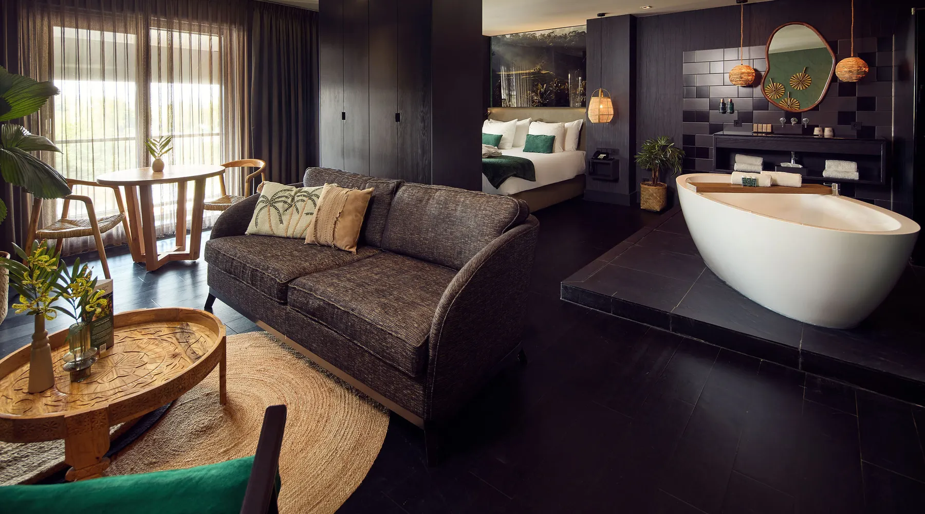 Oriental Suite Hotel Breukelen relax bank coffee thea