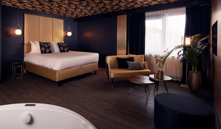Golden suite bed