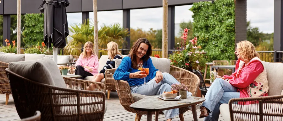 leusden-van-der-valk-hotel-leusden-amersfoort-terras