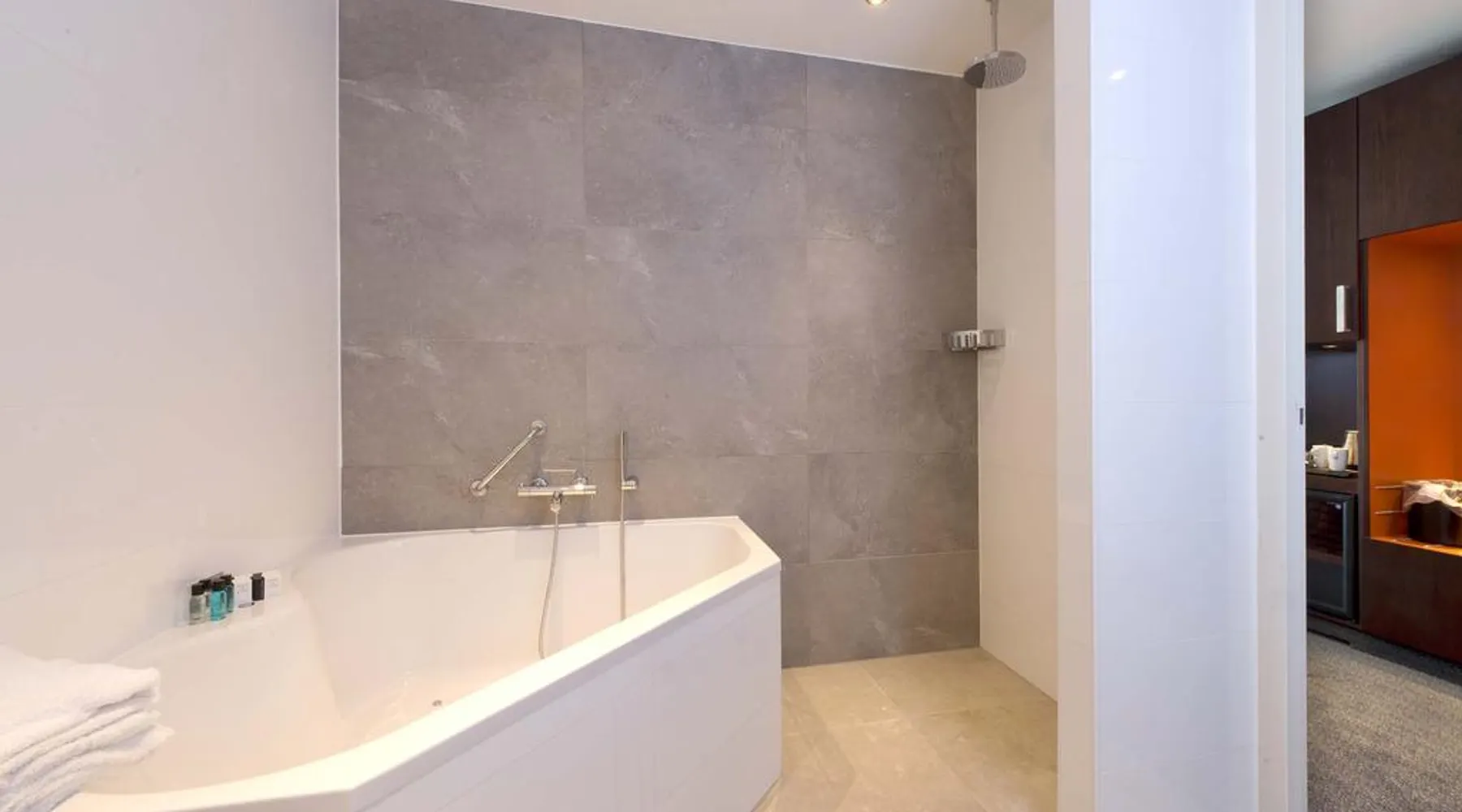 Suite with whirlpool Hotel de Witte bergen