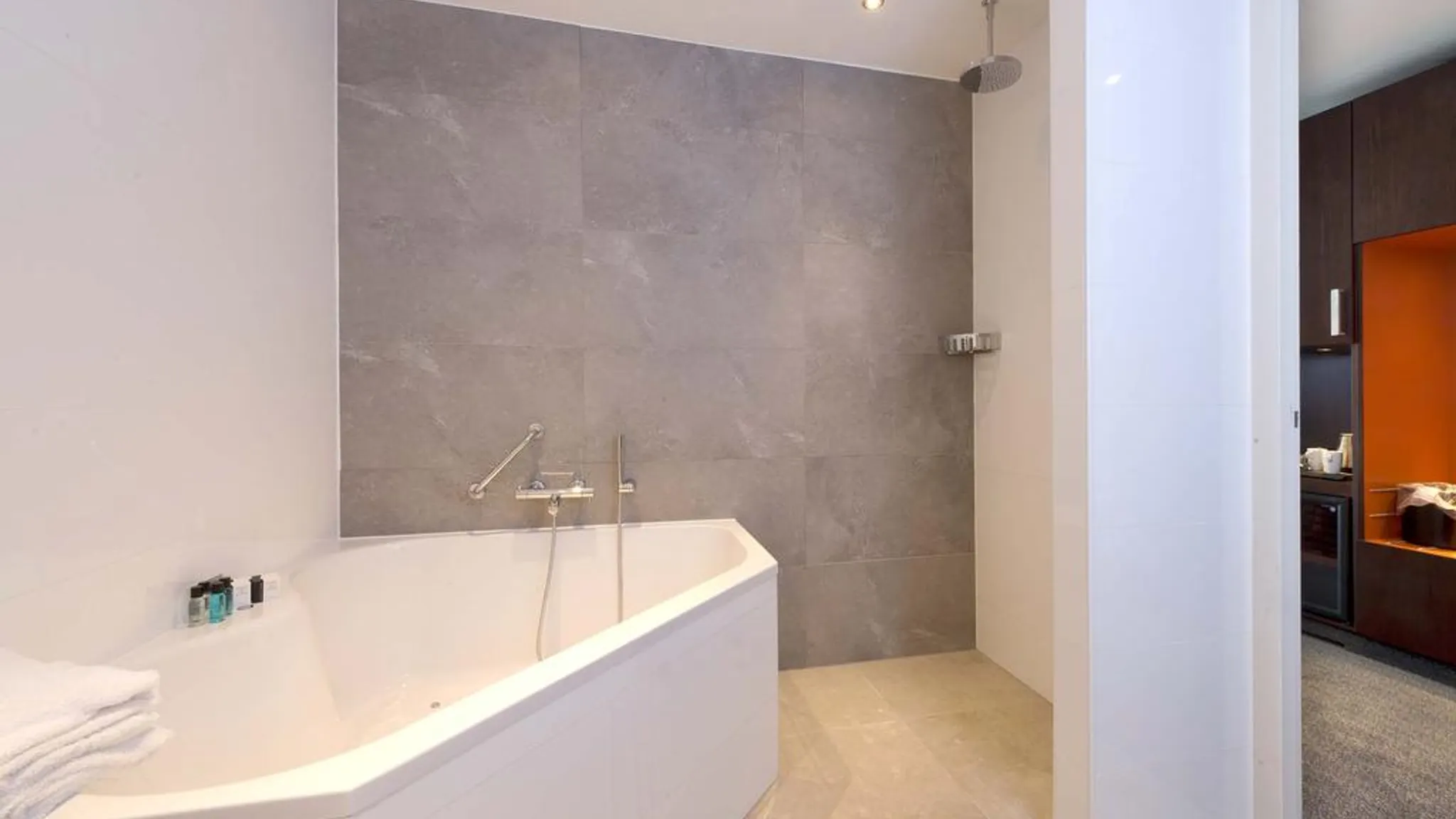 Suite with whirlpool Hotel de Witte bergen