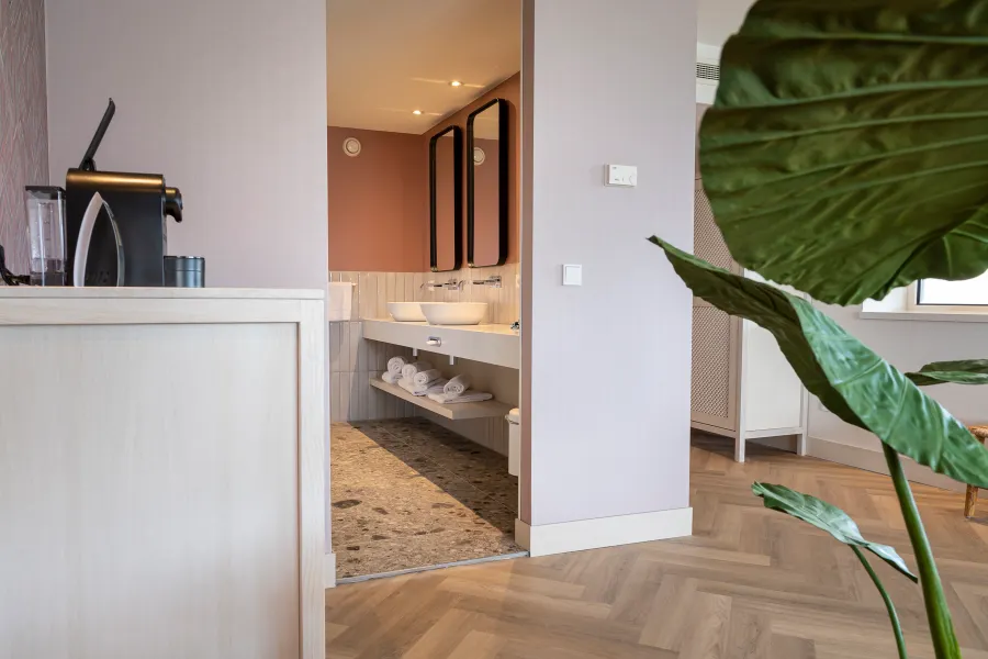 Junior suite ibiza hotel cuijk badkamer