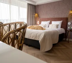 Junior suite ibiza hotel cuijk bar