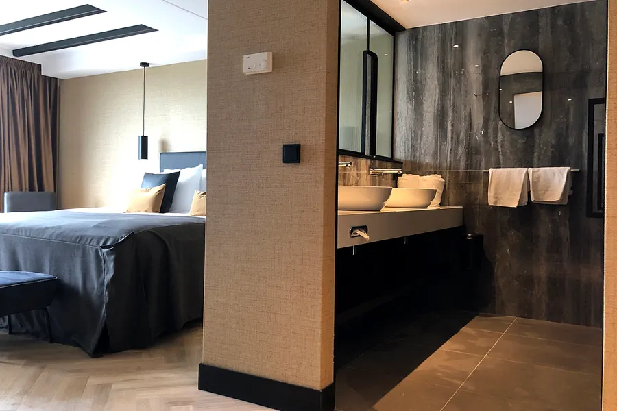 Junior Suite Loft badkamer en slaapkamer
