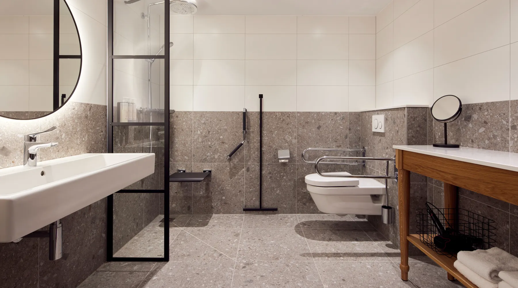 Mindervalide badkamer van der valk Hotel Cuijk Nijmegen