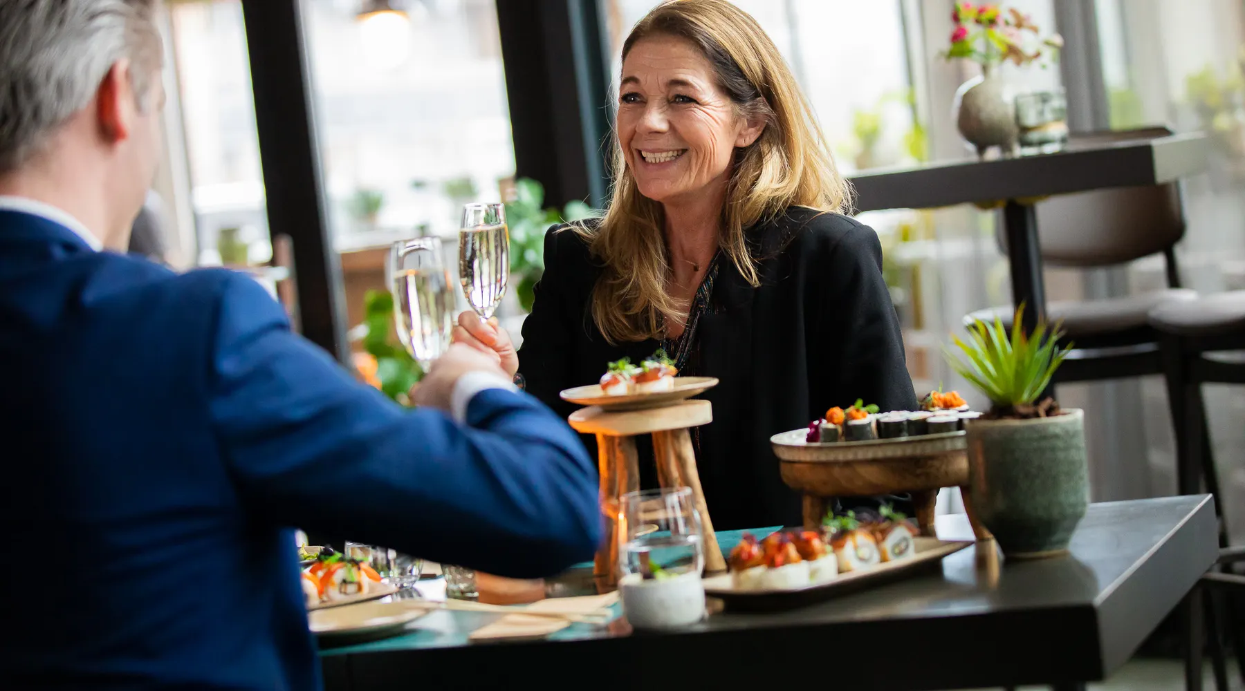 Ozzo Food & Drinks