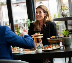 Ozzo Food & Drinks