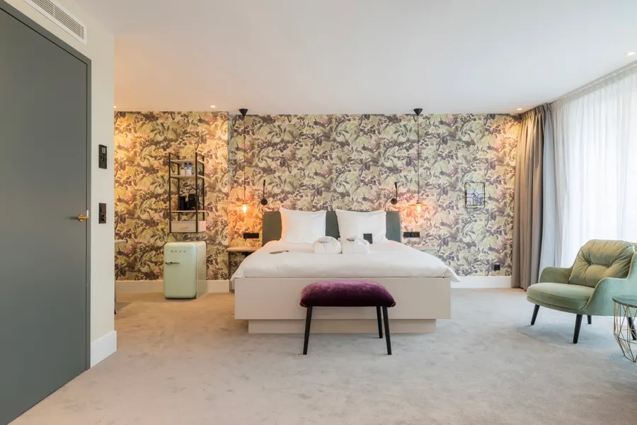 Honeymoon suite