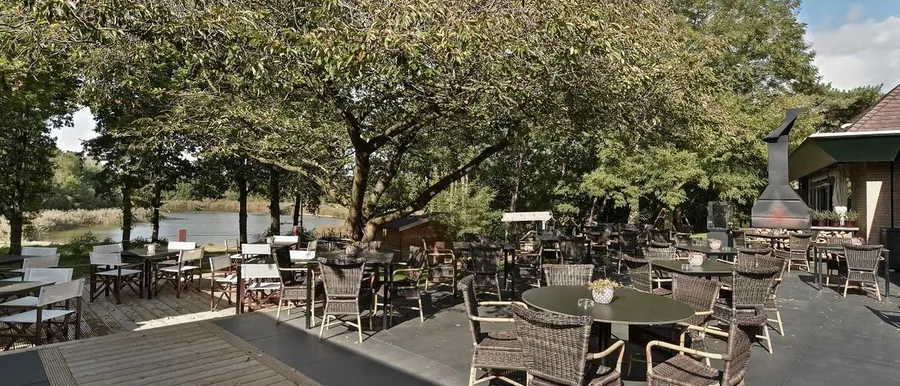 restaurant avec belle terrasse