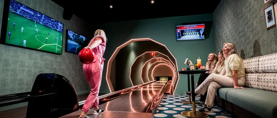 Spare Time Boutique Bowling