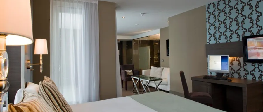 chambre de luxe avec jacuzzi