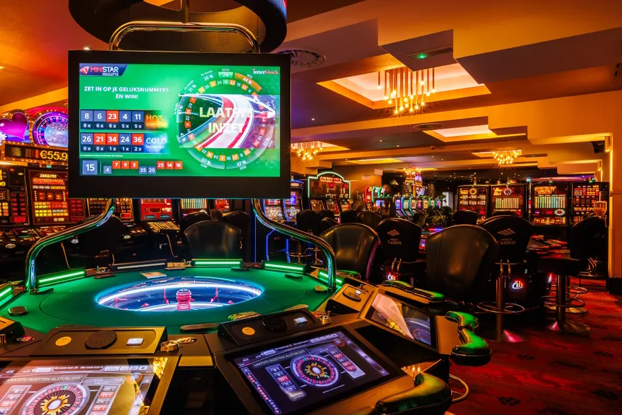 Spielen Sie an den virtuellen Spielautomaten