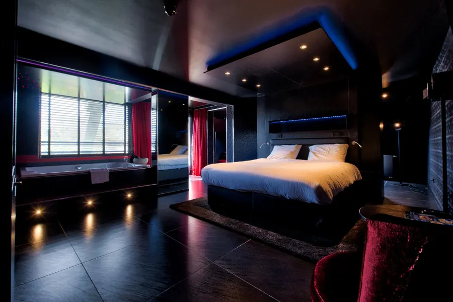 cinema penthouse suite