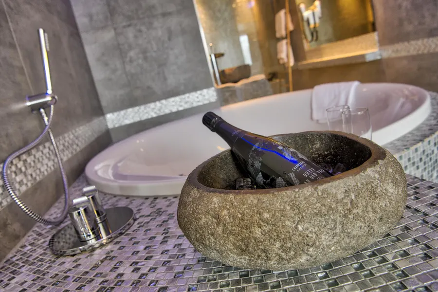 diamond penthouse suite
