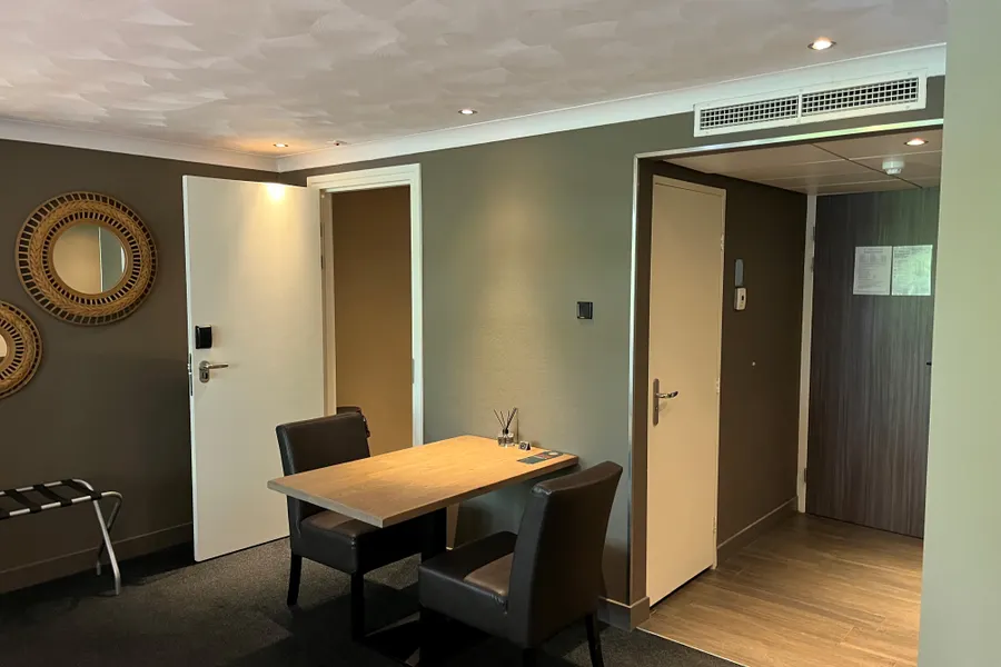 studio xl kitchenette