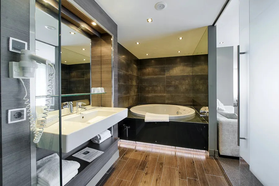 luxurious family room with jacuzzi