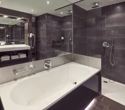 superior badkamer Hotel Gilze - Tilburg