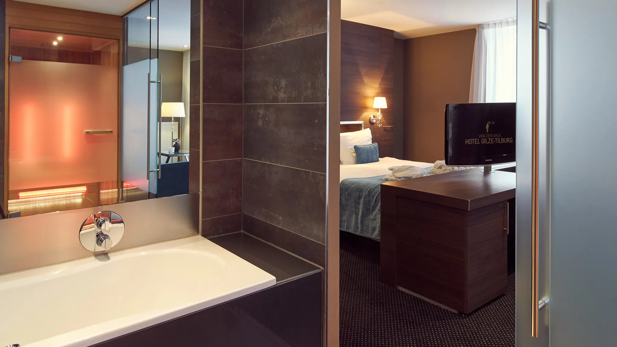 Superior room infrared cabin with balcony