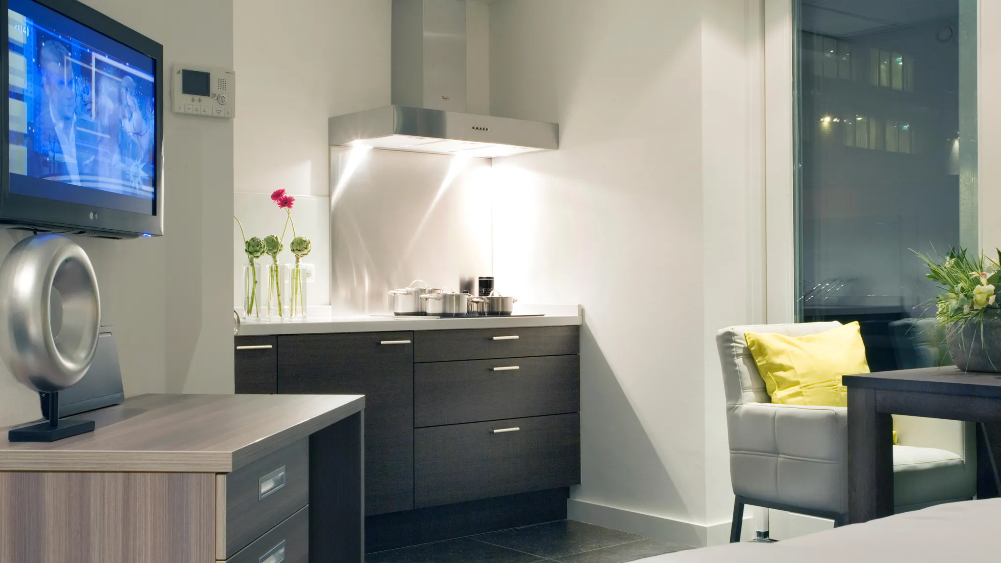 studio with kitchenette