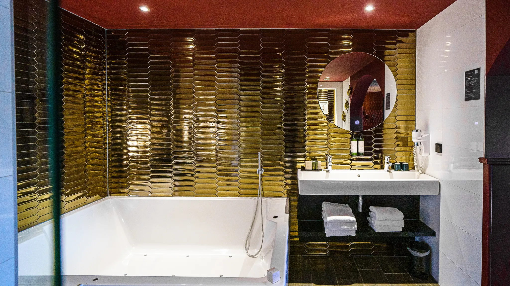 Indian Velvet Suite