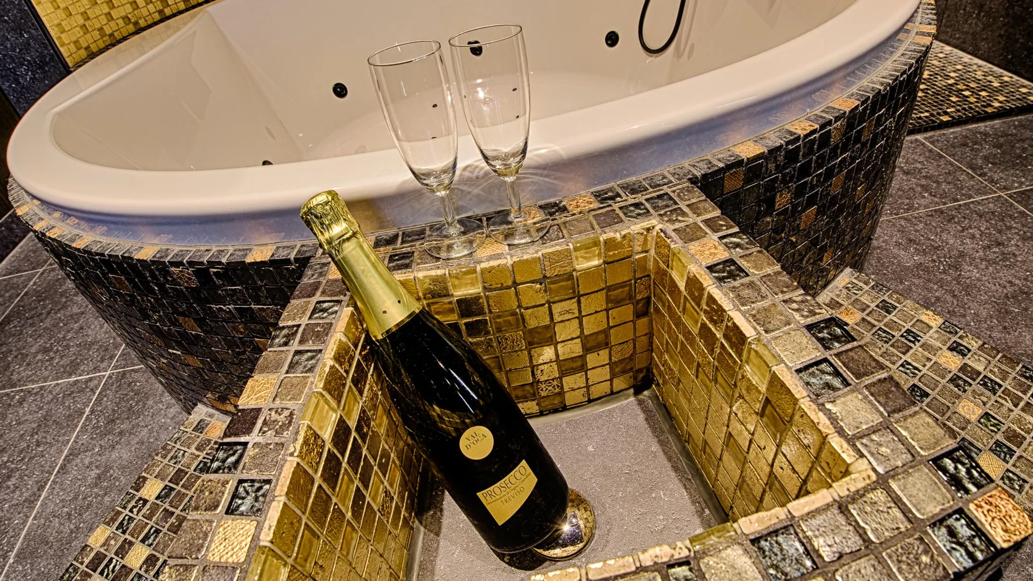 golden suite