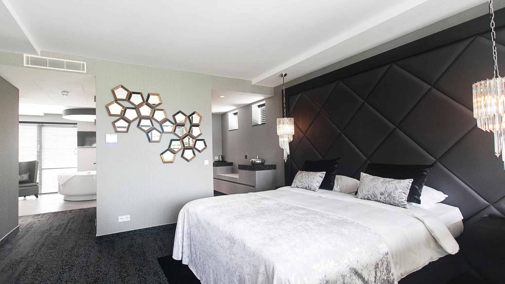 Diamond Suite