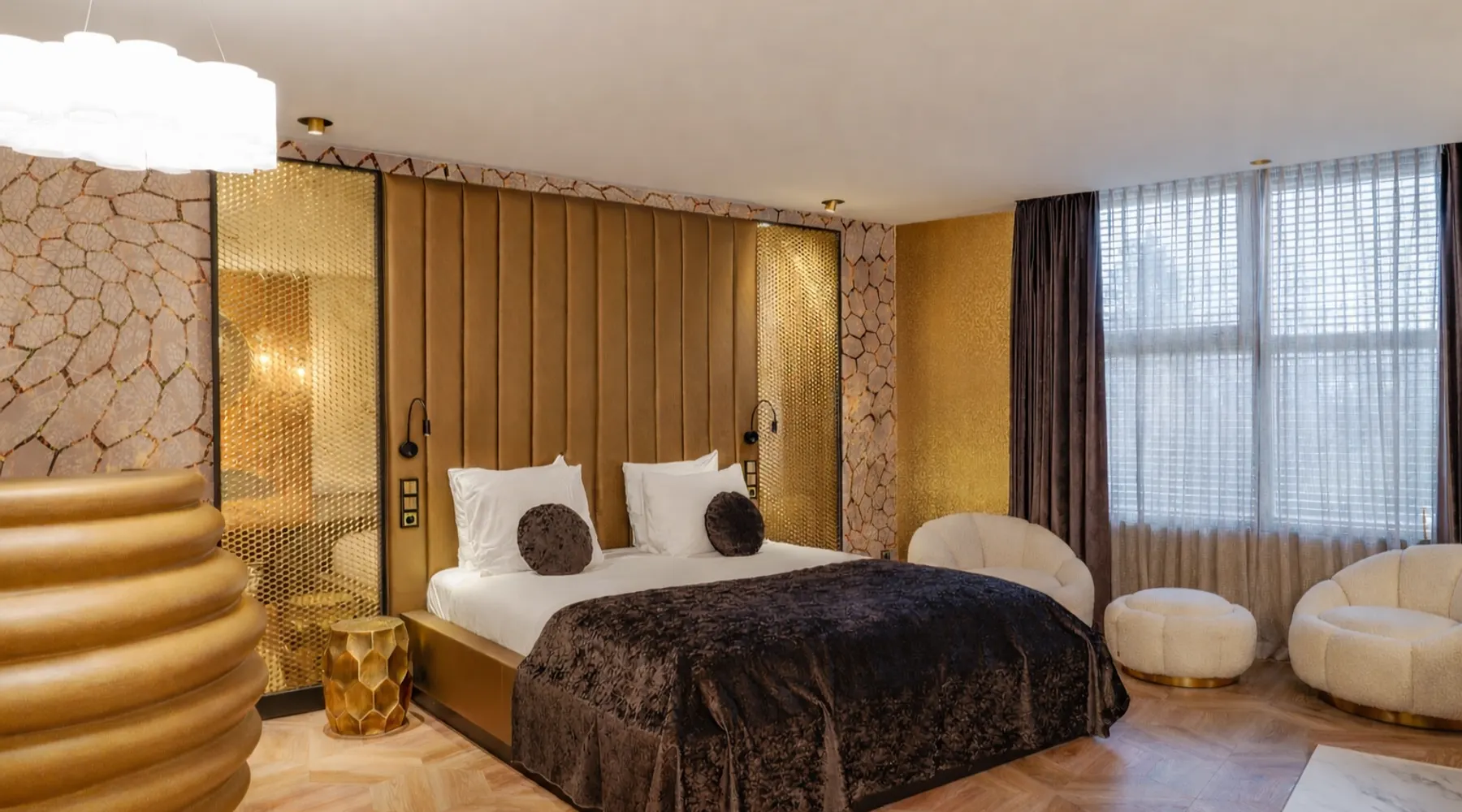 Honey Suite
