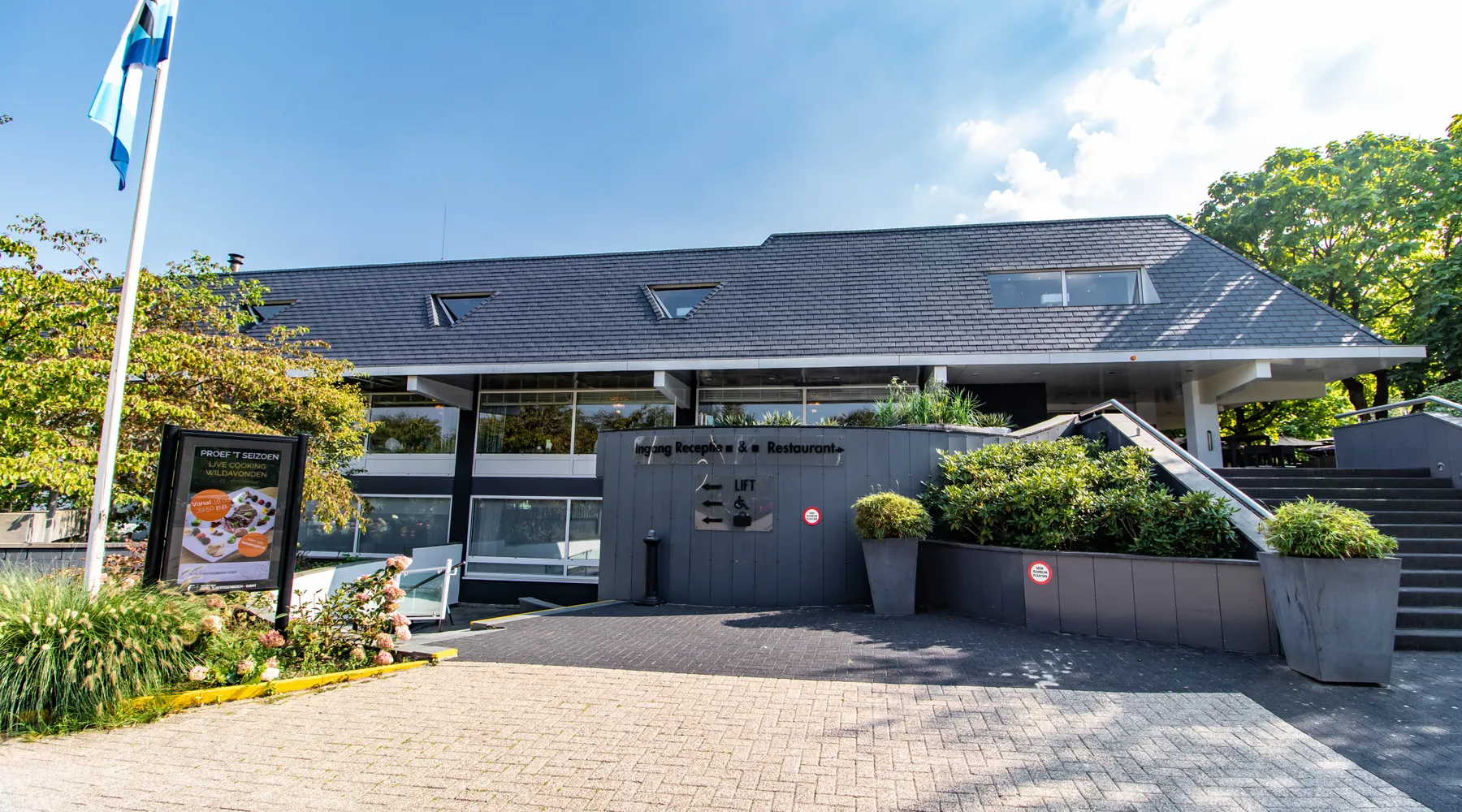 Front hotel 's-Hertogenbosch - Vught
