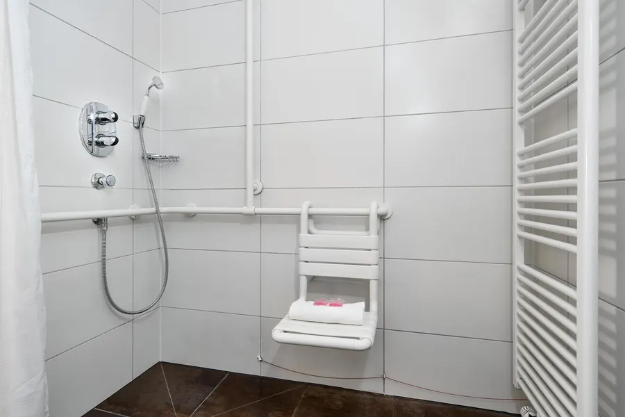 Behindertengerechtes dusche