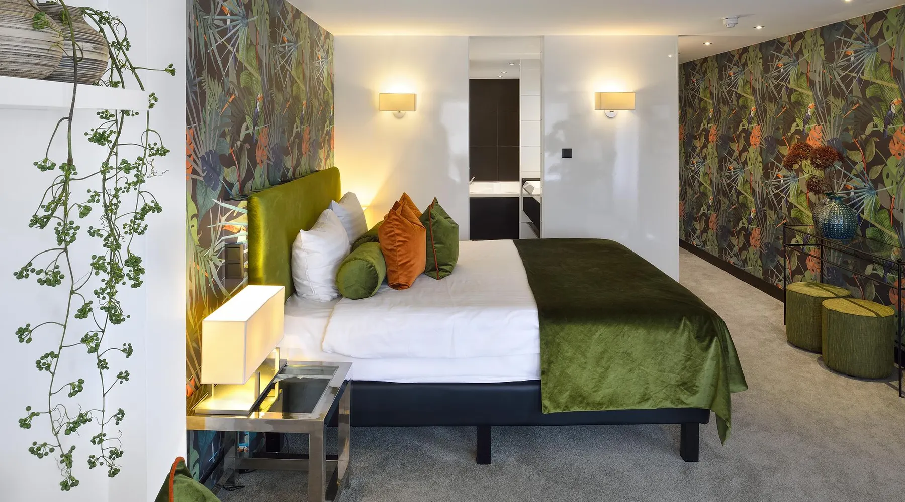 kingsize bed