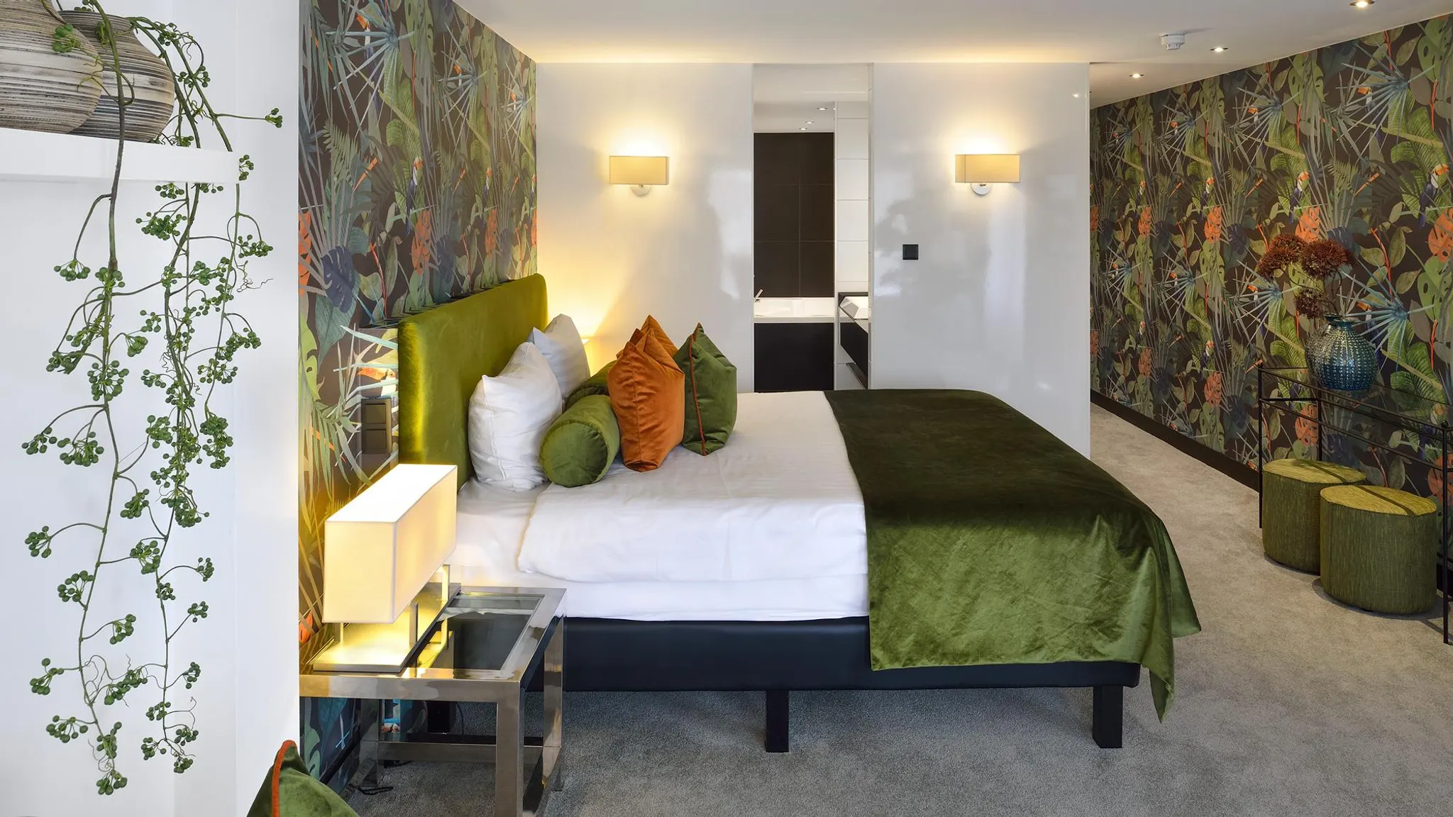 kingsize bed