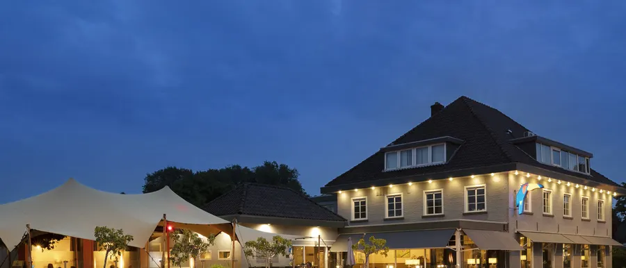 Aanzicht avond
