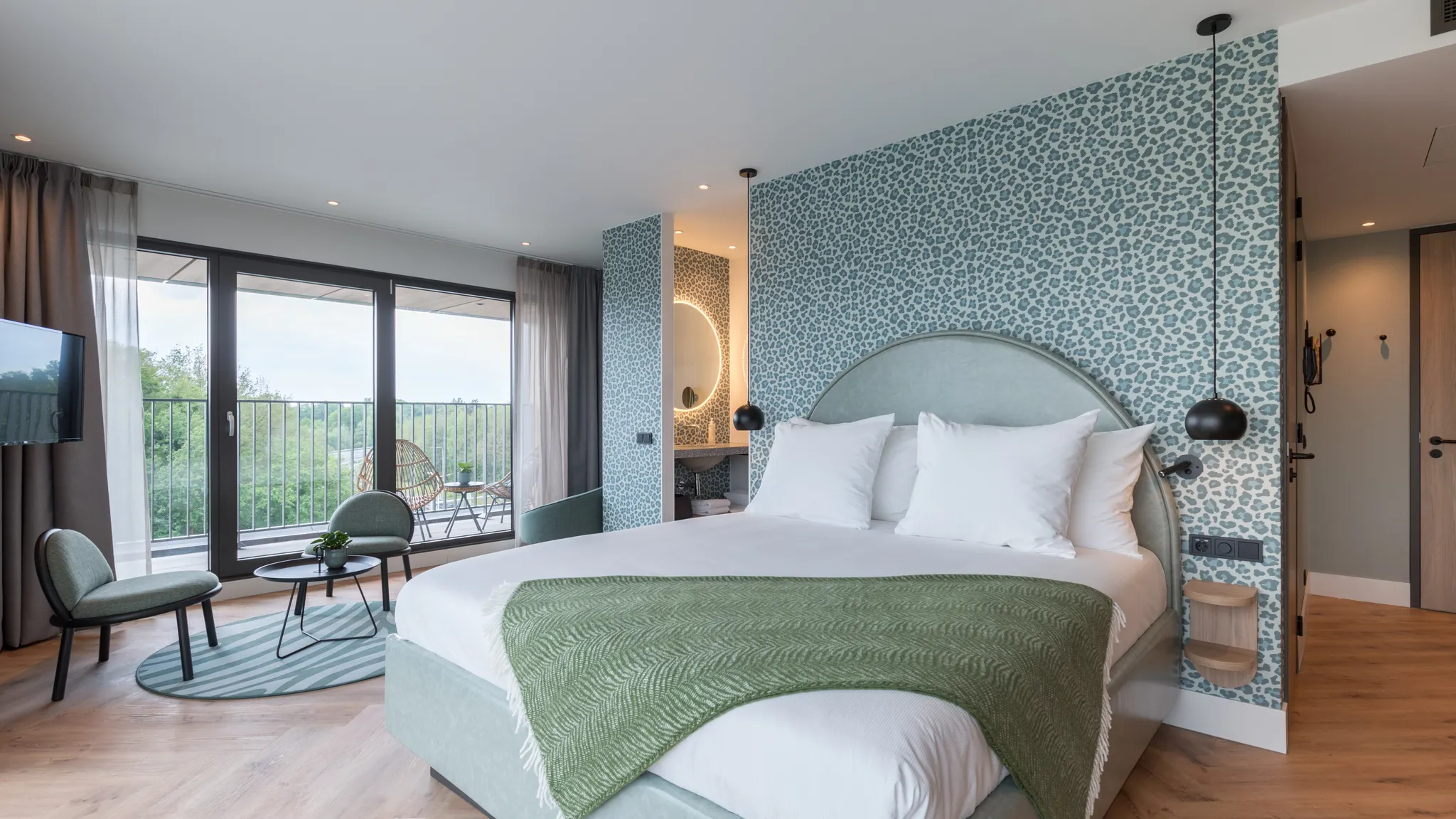 Superior Plus met loungehoek, inloopdouche & ruim balkon
