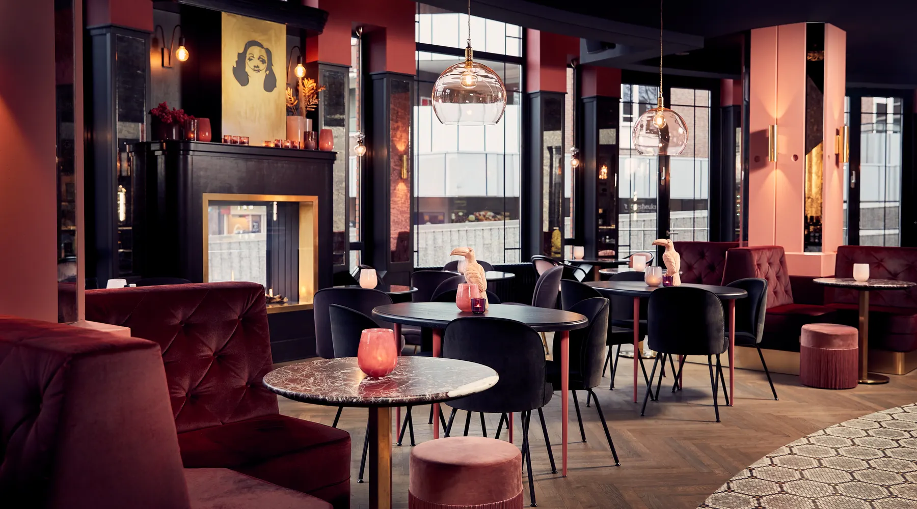 Cerise Grand Café
