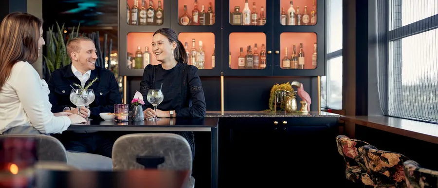 bar