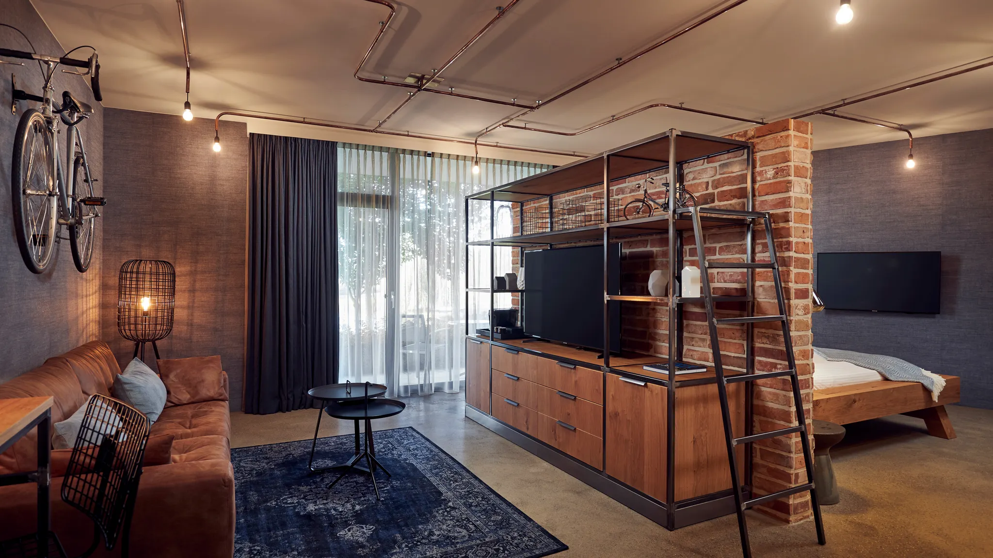 Loft suite Fernseher, Balkon